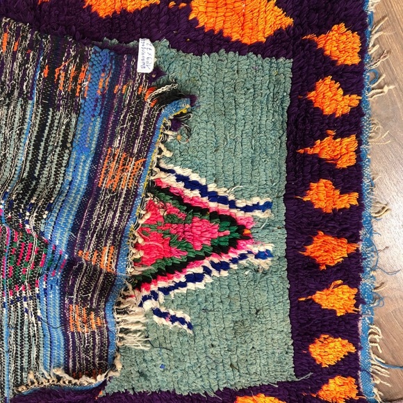 Vintage Handmade Moroccan Berber Boucherouite rug - Picture 4 of 4